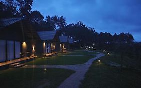 Bendheka - Cliff Front Cottages Coorg